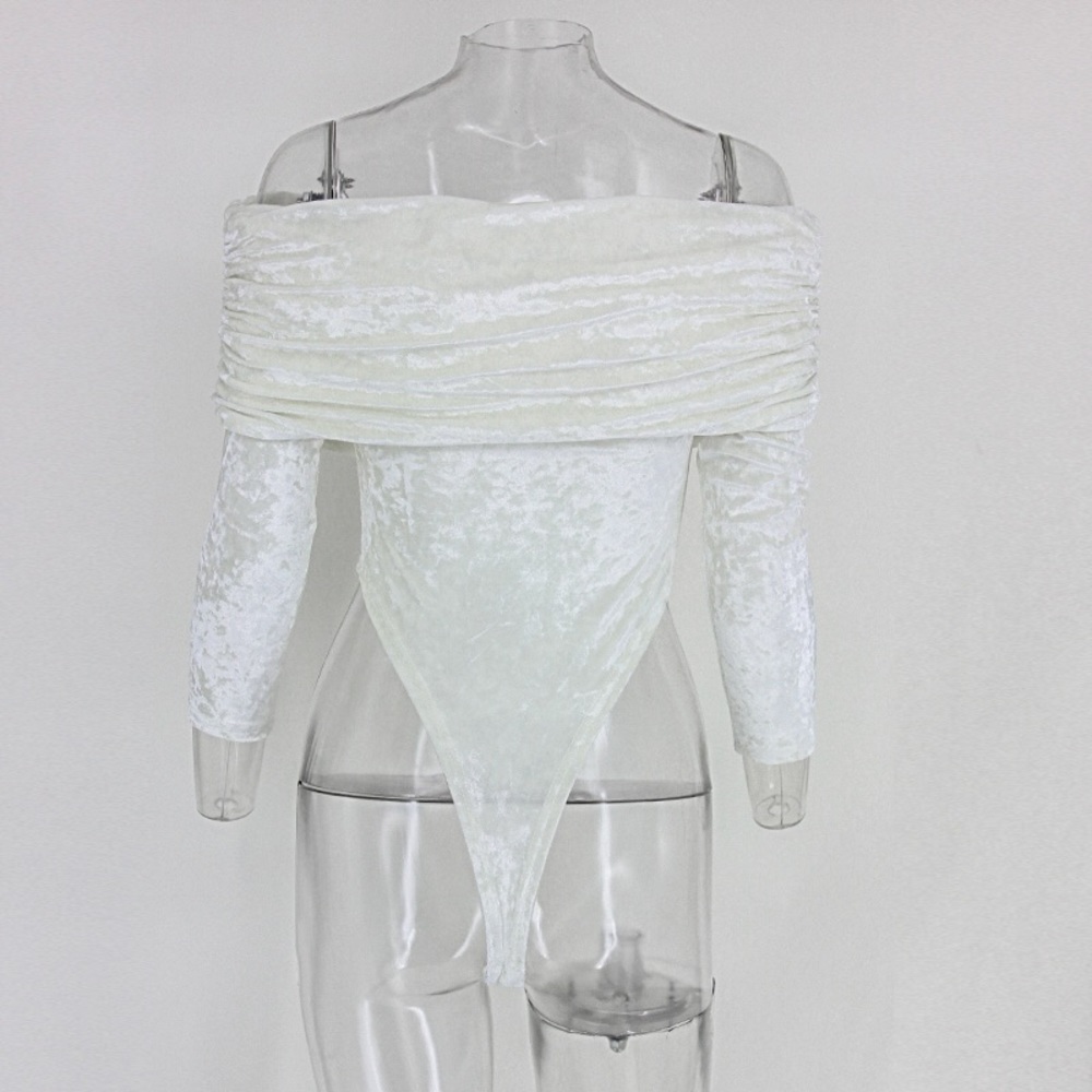 FEW LEFT! Velvet off-the-shoulder bodysuit - Picture 5 of 7